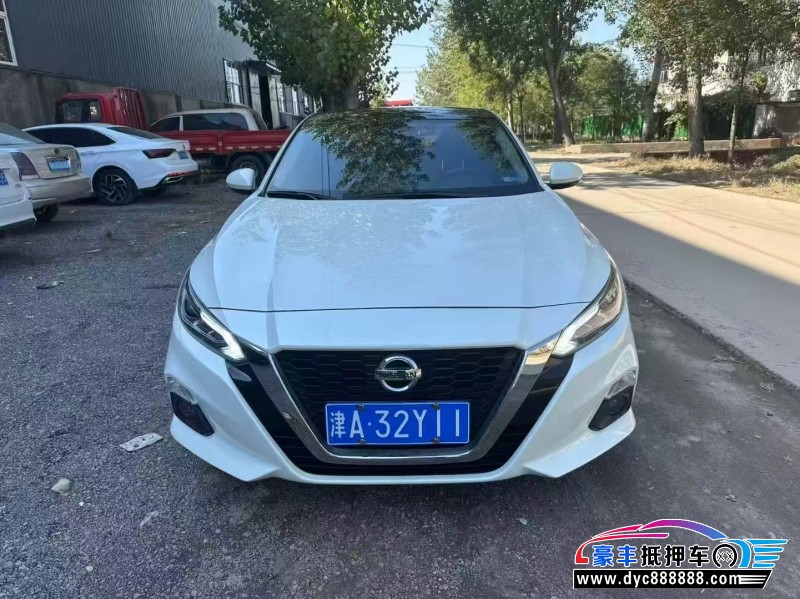 21年日产天籁轿车抵押车出售