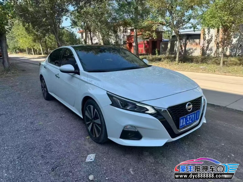 21年日产天籁轿车抵押车出售