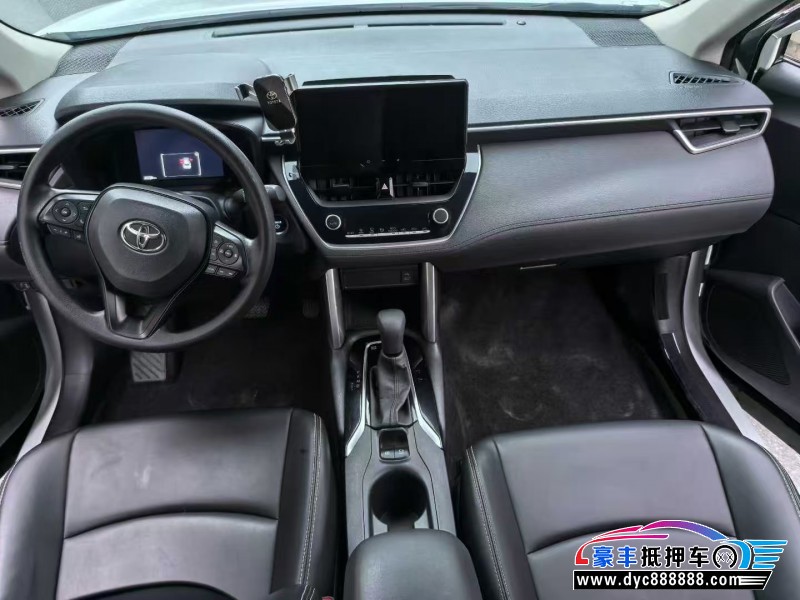 24年丰田锐放轿车抵押车出售