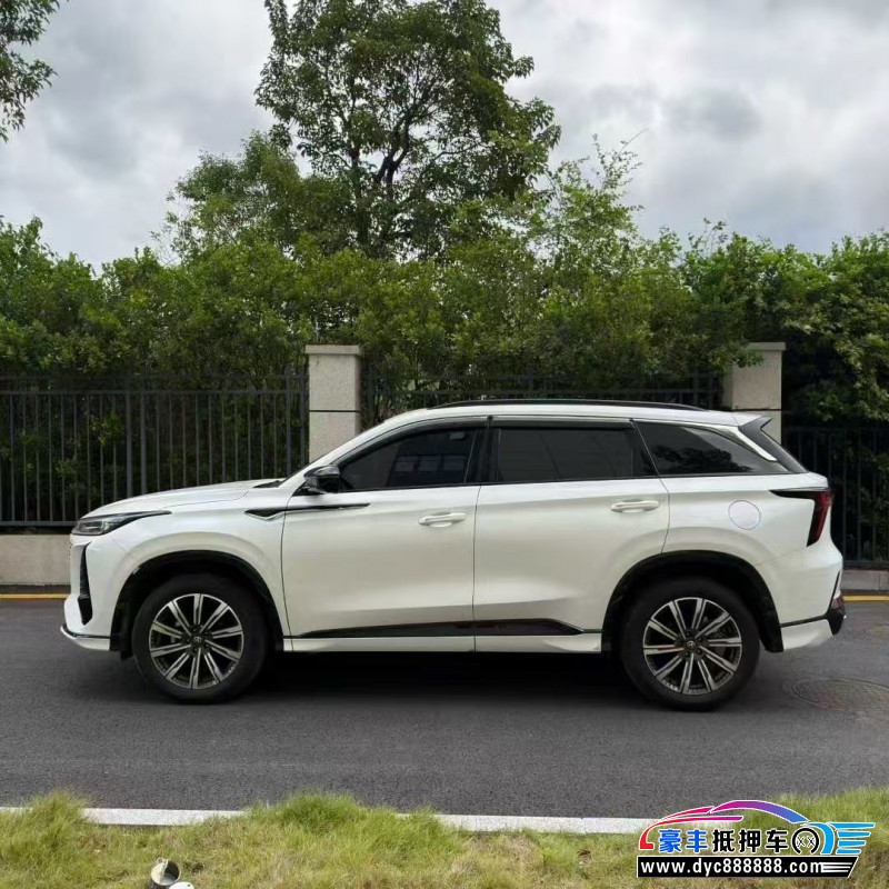 25年长安CS75轿车抵押车出售