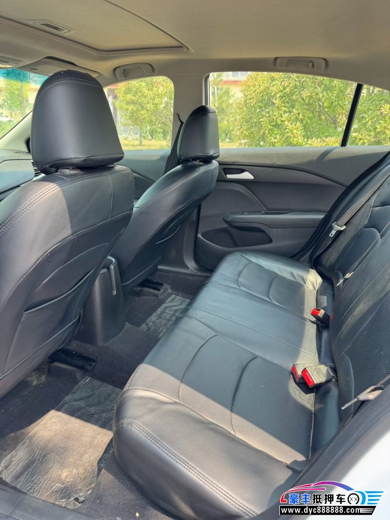 18年雪佛兰科沃兹轿车抵押车出售