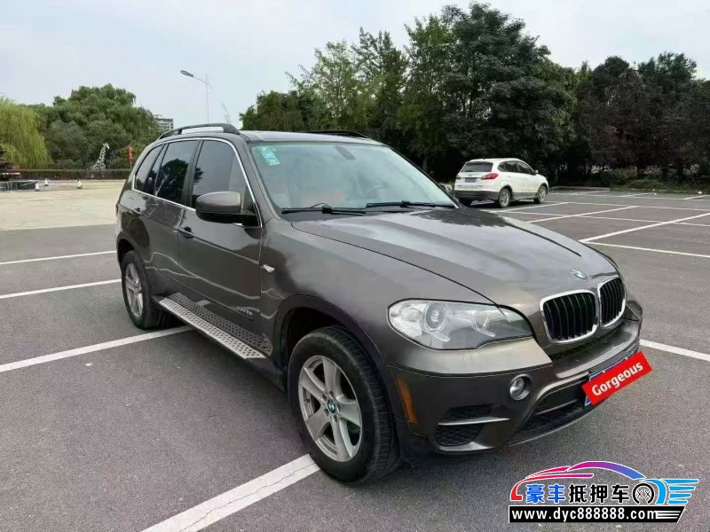 13年起亚K5SUV抵押车出售