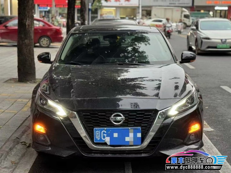 20年日产天籁轿车抵押车出售