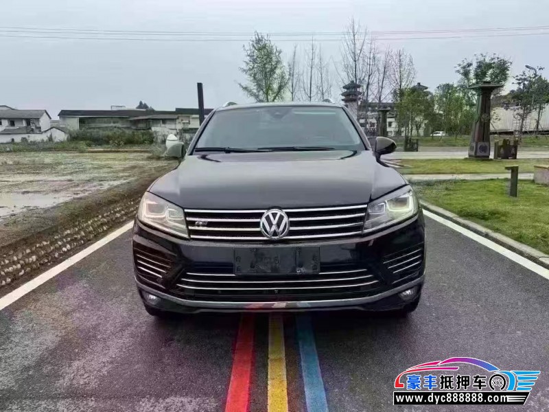 17年大众途锐轿车抵押车出售