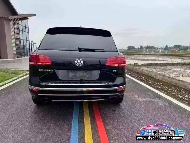 17年大众途锐轿车抵押车出售