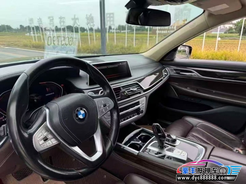 20年宝马7系轿车抵押车出售