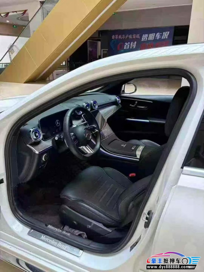 22年奔驰C轿车抵押车出售
