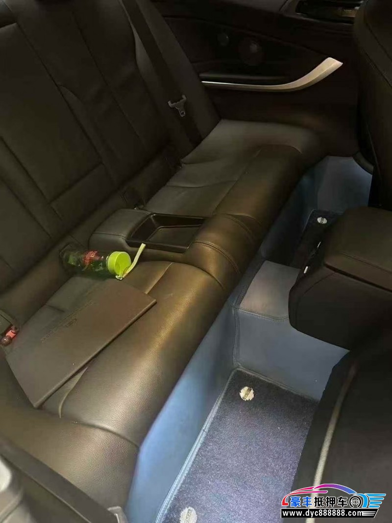 20年宝马4系轿车抵押车出售