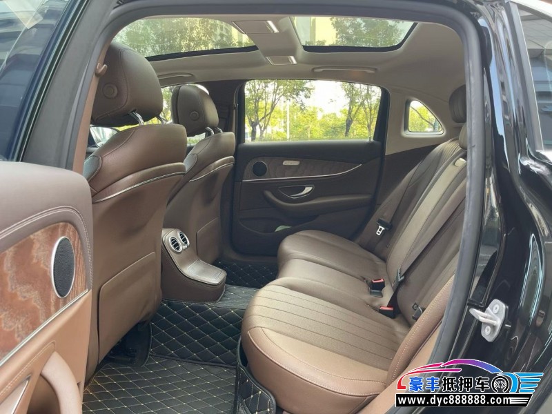 23年奔驰E轿车抵押车出售