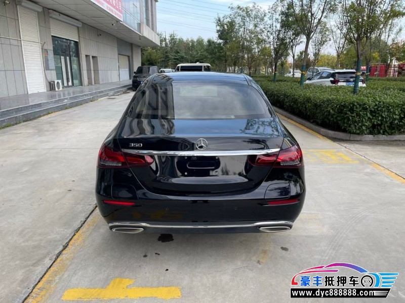 23年奔驰E轿车抵押车出售