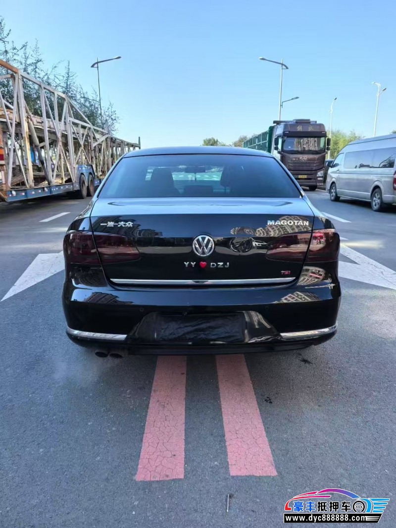 14年大众迈腾轿车抵押车出售