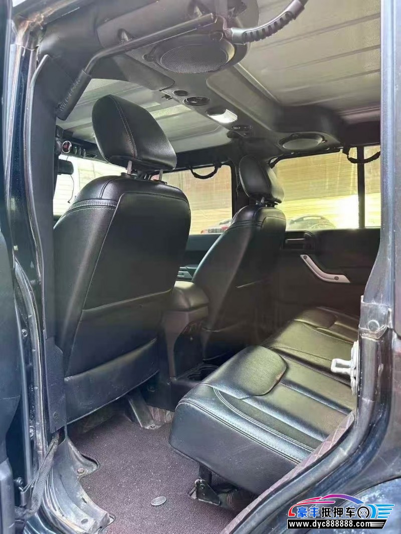 17年Jeep牧马人轿车抵押车出售