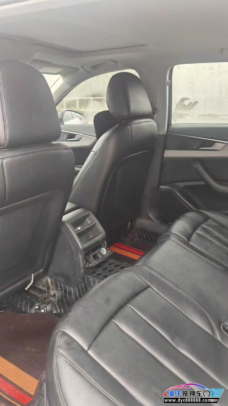 18年奥迪A4L轿车抵押车出售