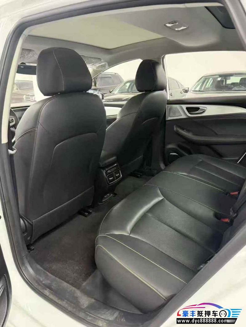 25年荣威i6轿车抵押车出售