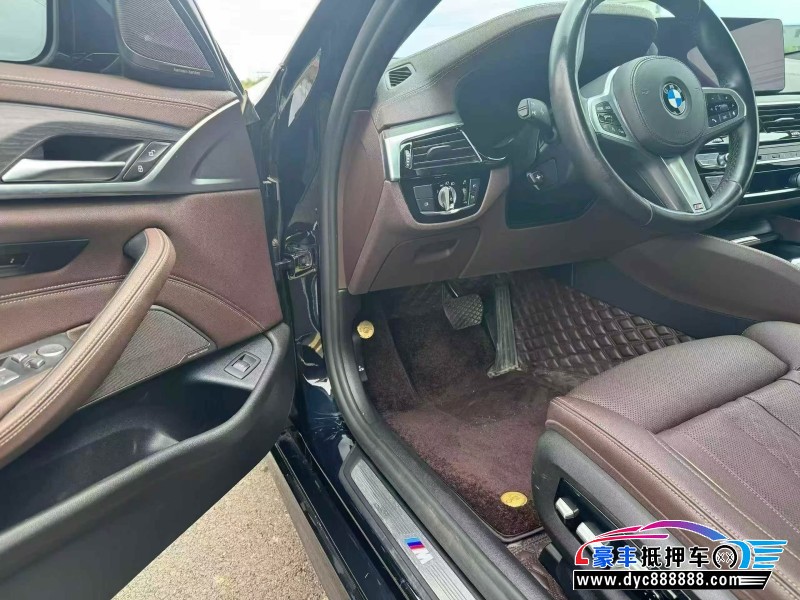 20年宝马5系轿车抵押车出售