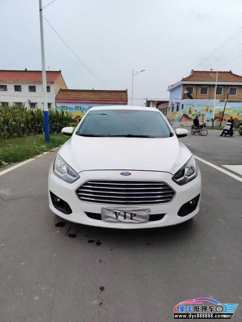 17年福特福睿斯轿车抵押车出售