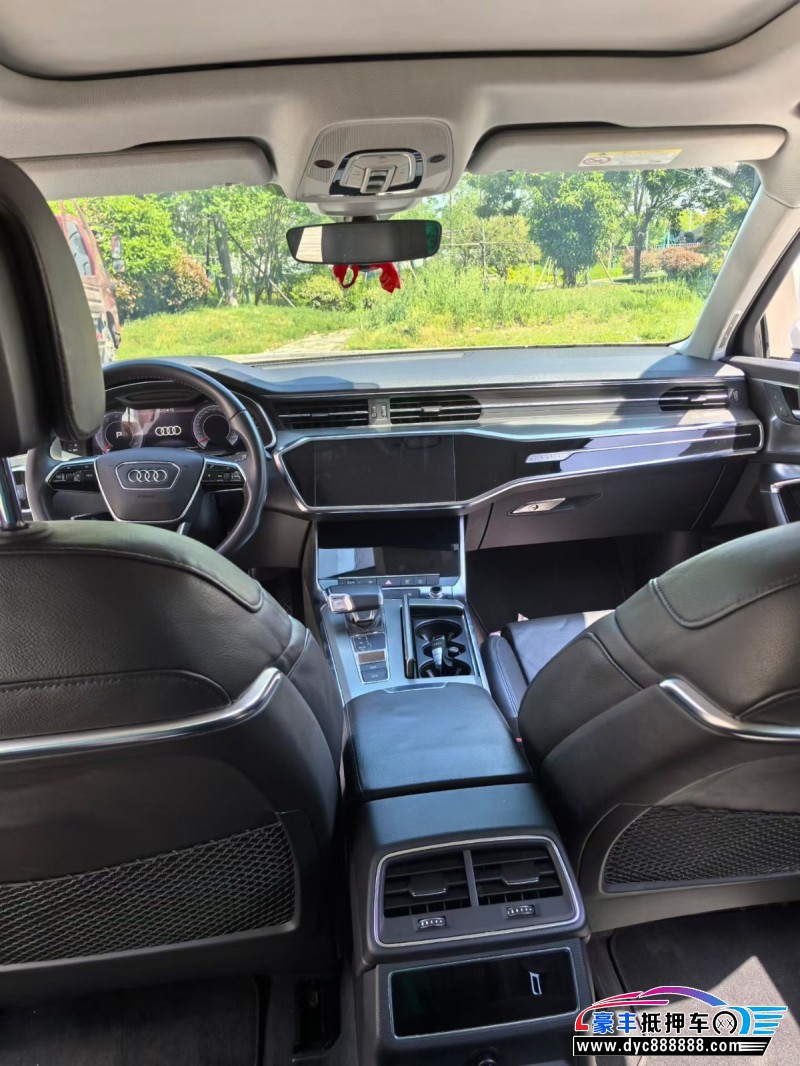 19年奥迪A6轿车抵押车出售