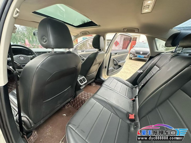 18年大众朗逸轿车抵押车出售