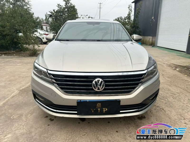 18年大众朗逸轿车抵押车出售