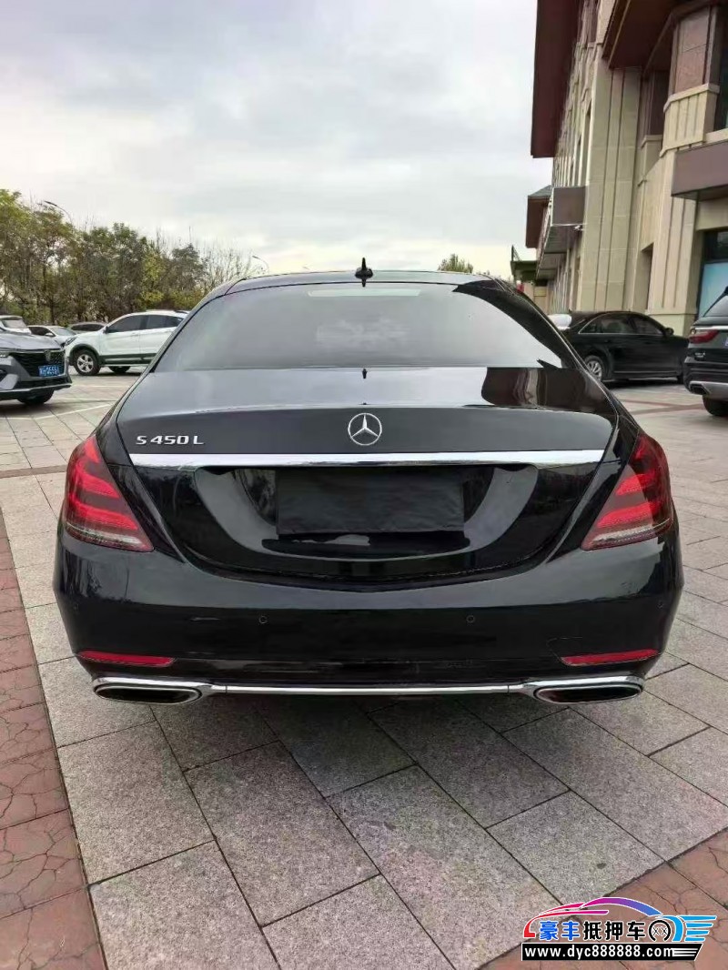 18年奔驰S轿车抵押车出售
