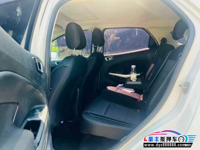 17年福特翼搏轿车抵押车出售