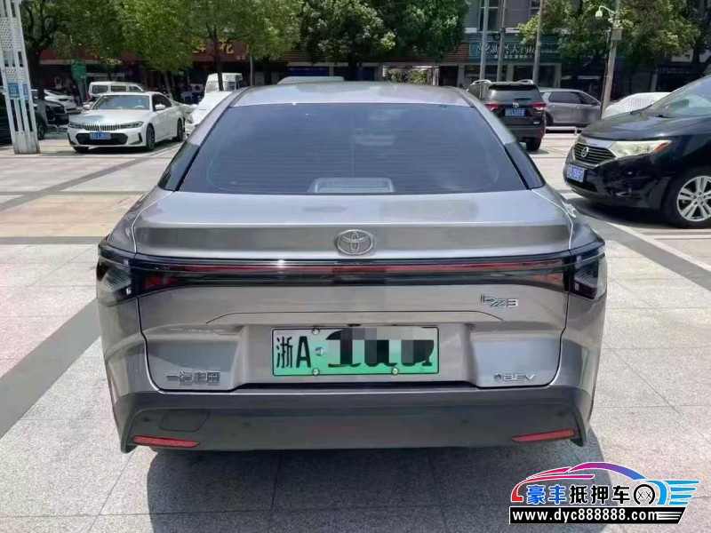 24年丰田BZ3轿车抵押车出售