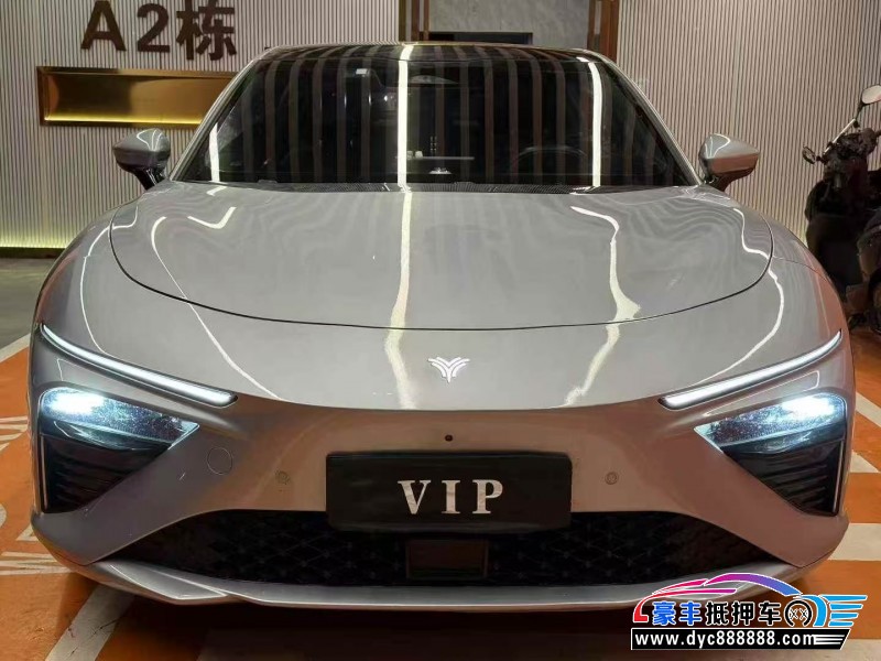 23年哪吒S轿车抵押车出售