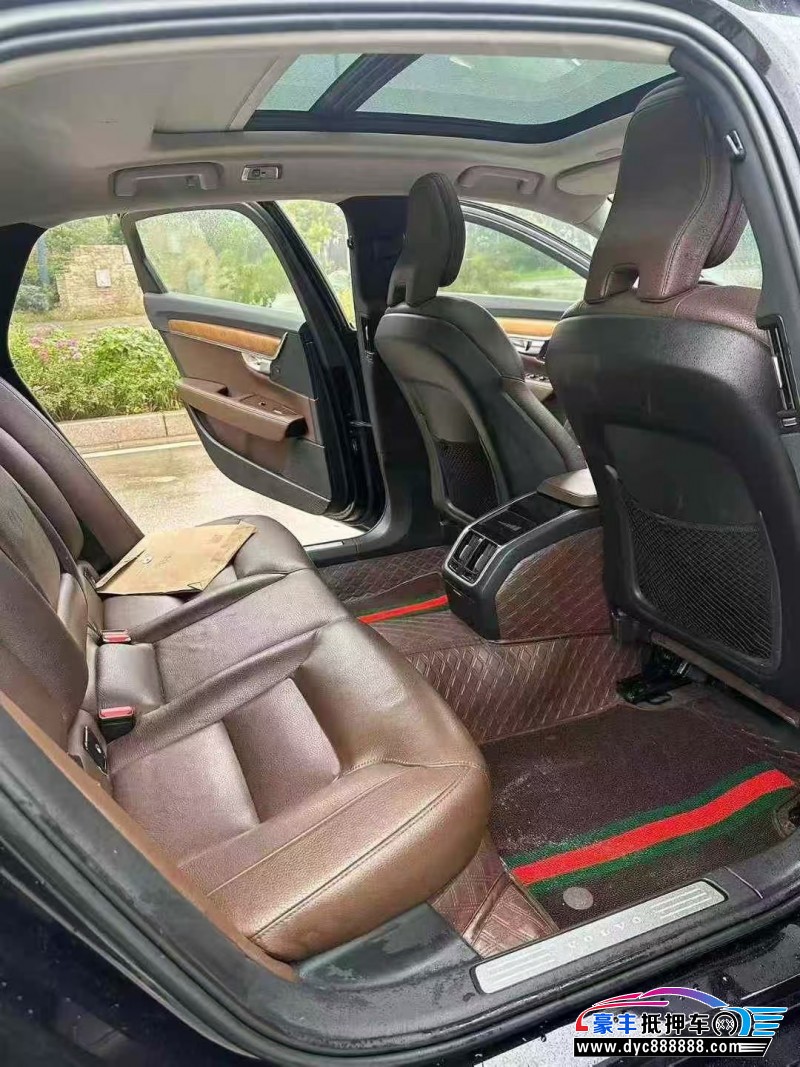 19年沃尔沃S90轿车抵押车出售