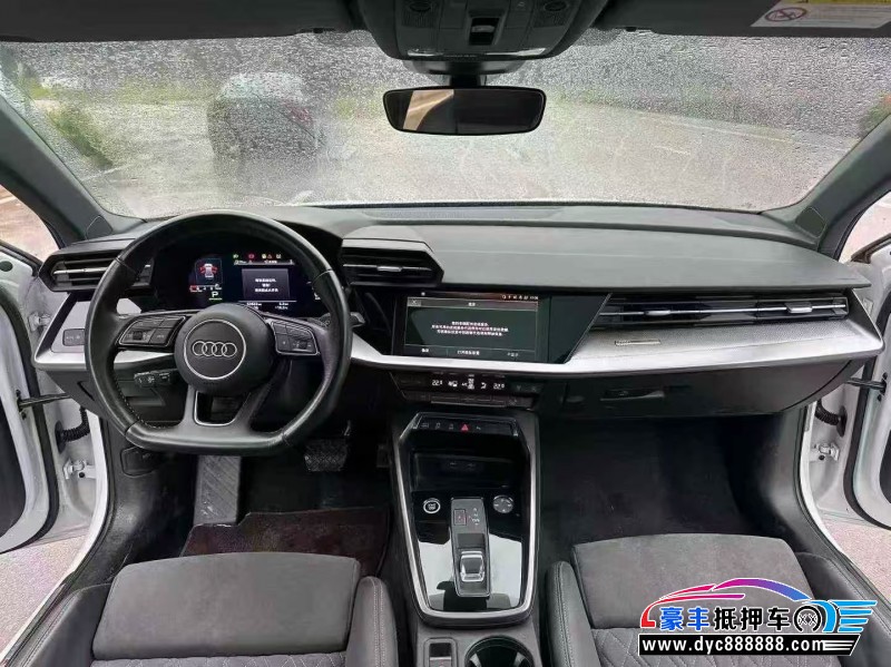 21年奥迪A3轿车抵押车出售