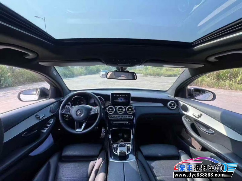 18年奔驰GLC轿车抵押车出售