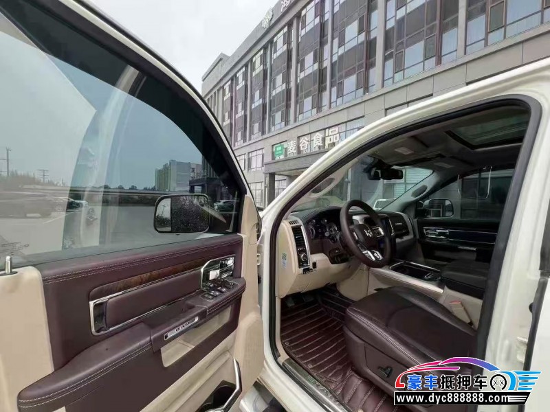 17年道奇公羊轿车抵押车出售