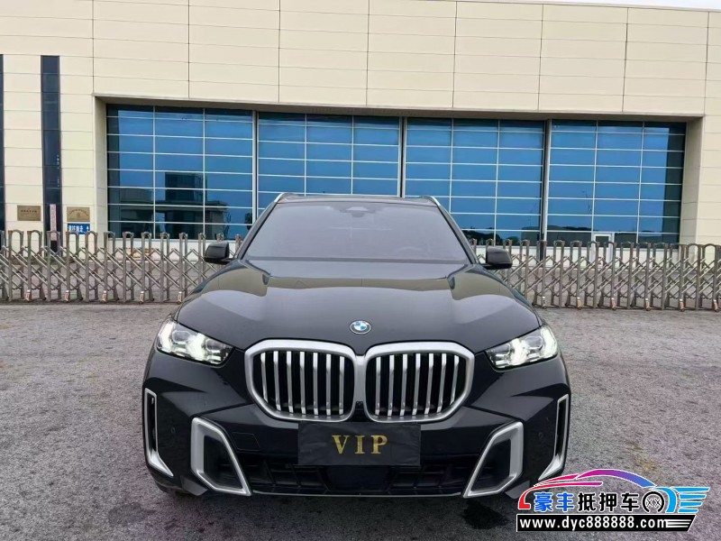 抵押车出售24年宝马X5轿车