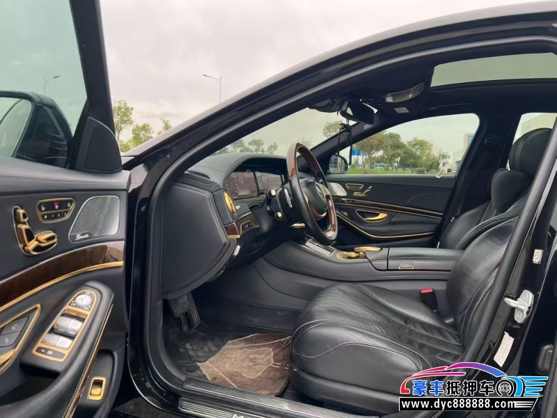 16年奔驰迈巴赫S级轿车抵押车出售