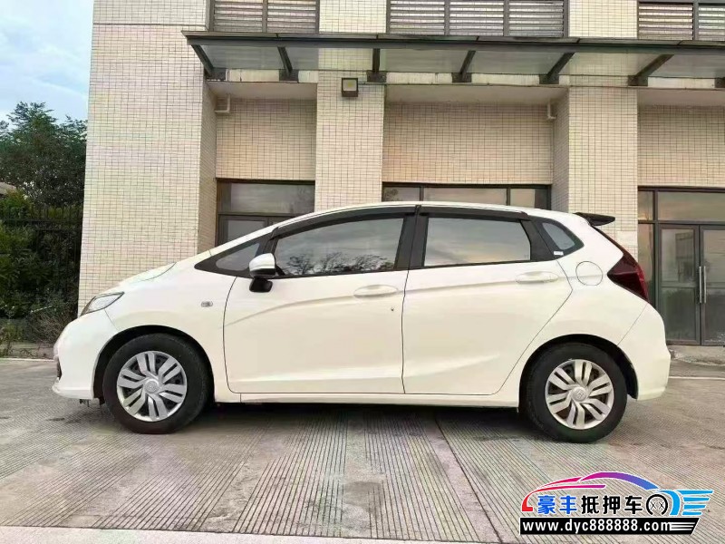 19年本田飞度轿车抵押车出售