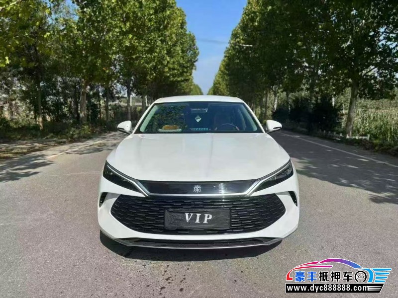 25年比亚迪秦轿车抵押车出售