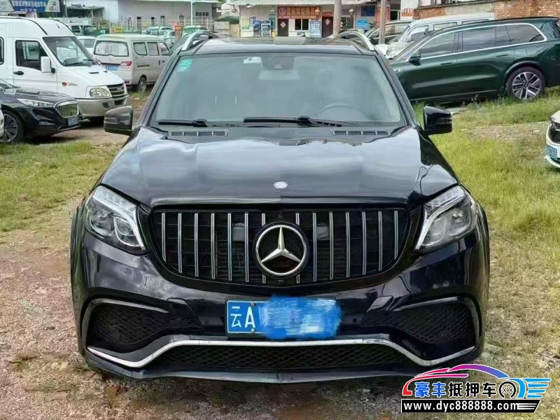 13年奔驰GL轿车抵押车出售