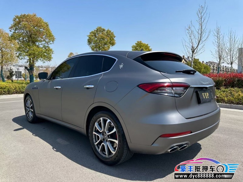 22年玛莎拉蒂莱万特轿车抵押车出售