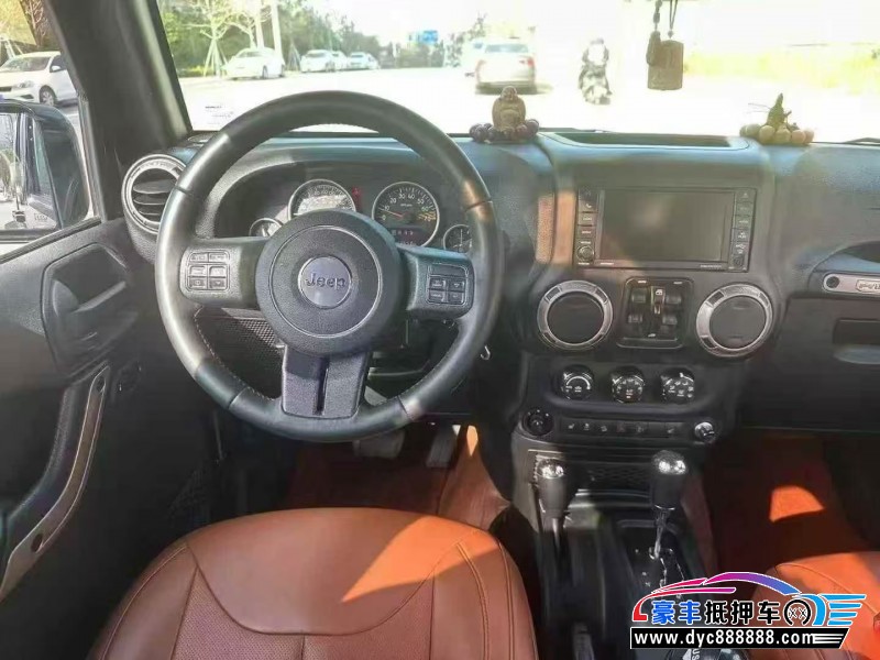 16年Jeep牧马人轿车抵押车出售