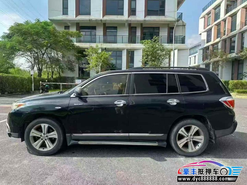 13年丰田汉兰达轿车抵押车出售