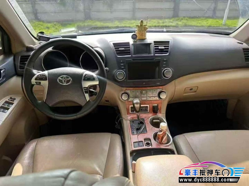 13年丰田汉兰达轿车抵押车出售