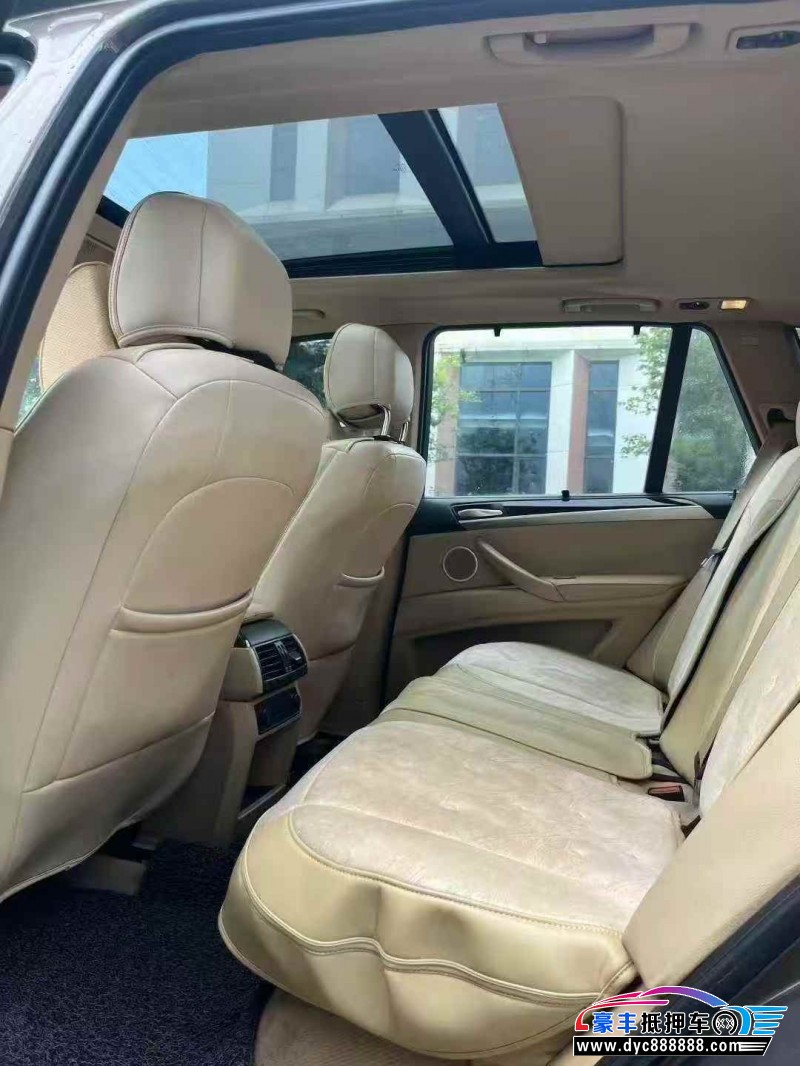 14年宝马X5轿车抵押车出售