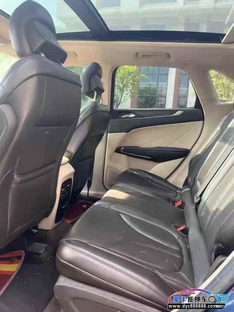 18年林肯MKC轿车抵押车出售