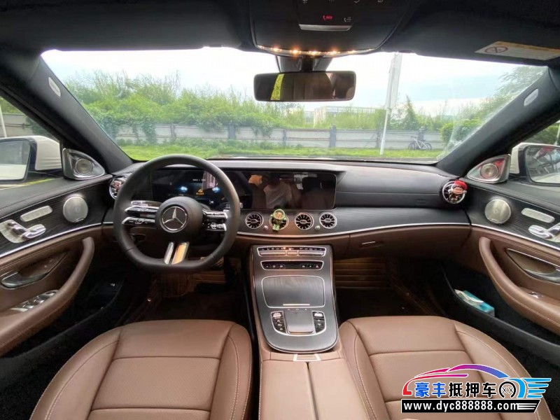 23年奔驰E轿车抵押车出售