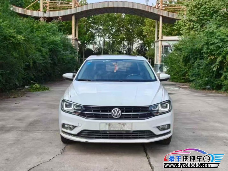 18年大众宝来轿车抵押车出售