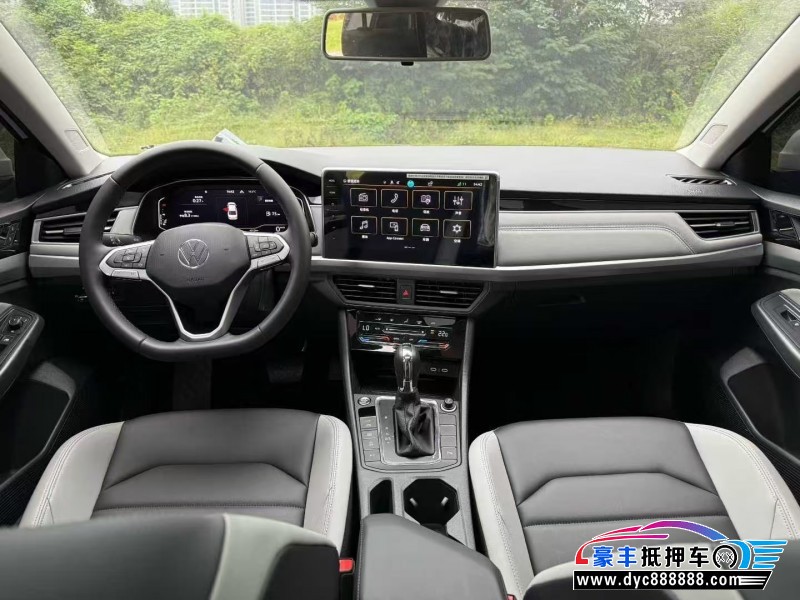 25年大众宝来轿车抵押车出售