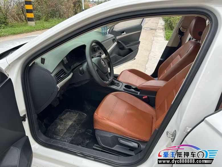 19年大众朗逸轿车抵押车出售