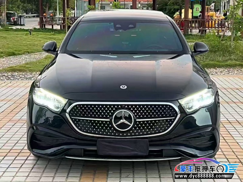 25年奔驰E轿车抵押车出售