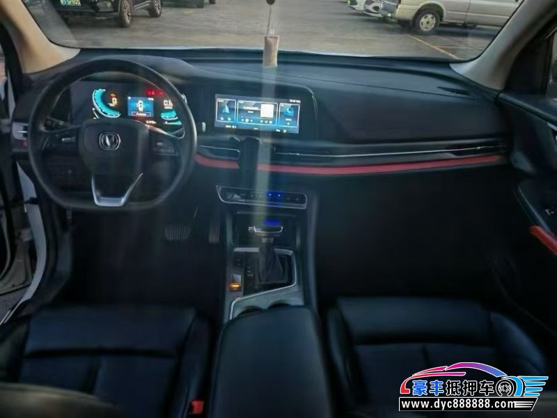 20年长安长安CS55轿车抵押车出售