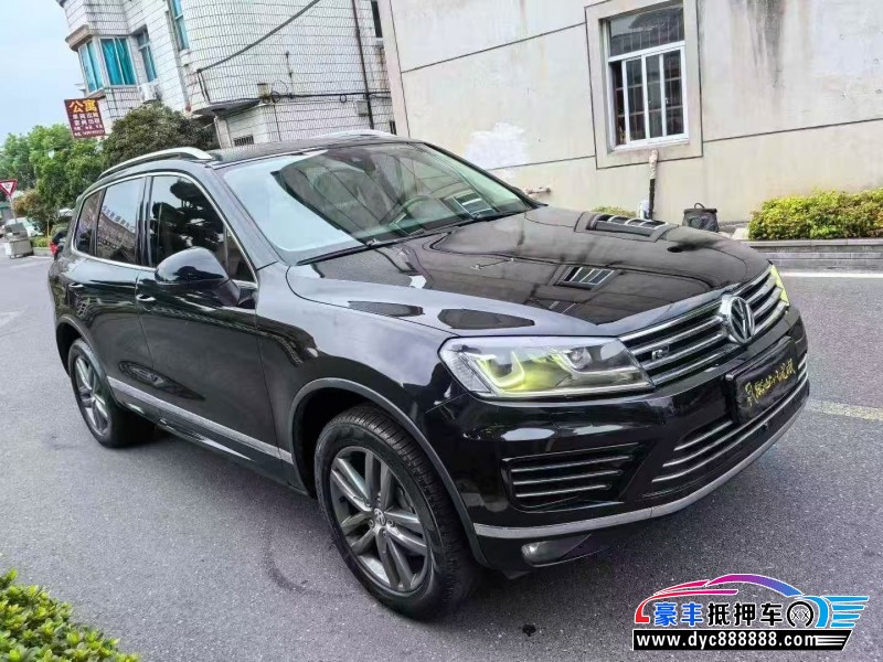 16年大众途锐轿车抵押车出售