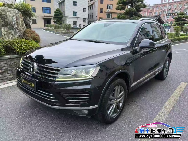 16年大众途锐轿车抵押车出售